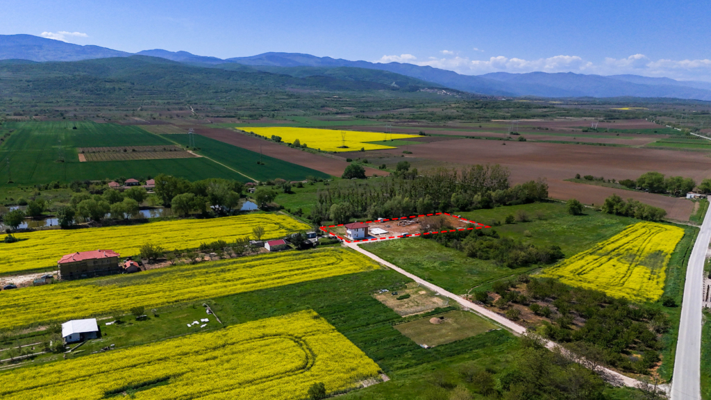 Комплексът от самостоятелни къщи LINEA VERDE, продаван от КАПИТАЛ ИНВЕСТ